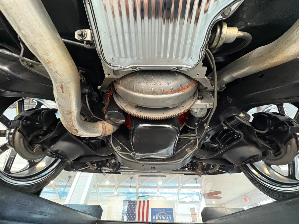 Vehicle photo 58