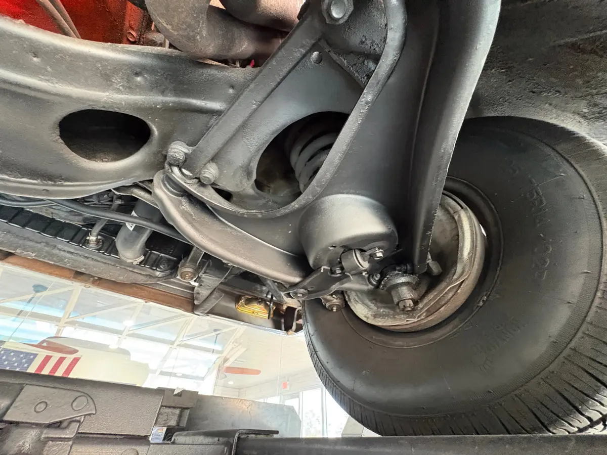 Vehicle photo 51
