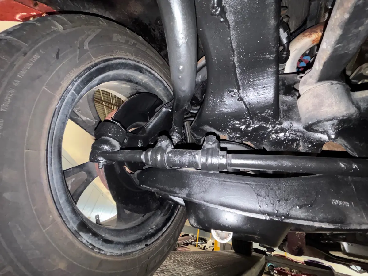 Vehicle photo 46