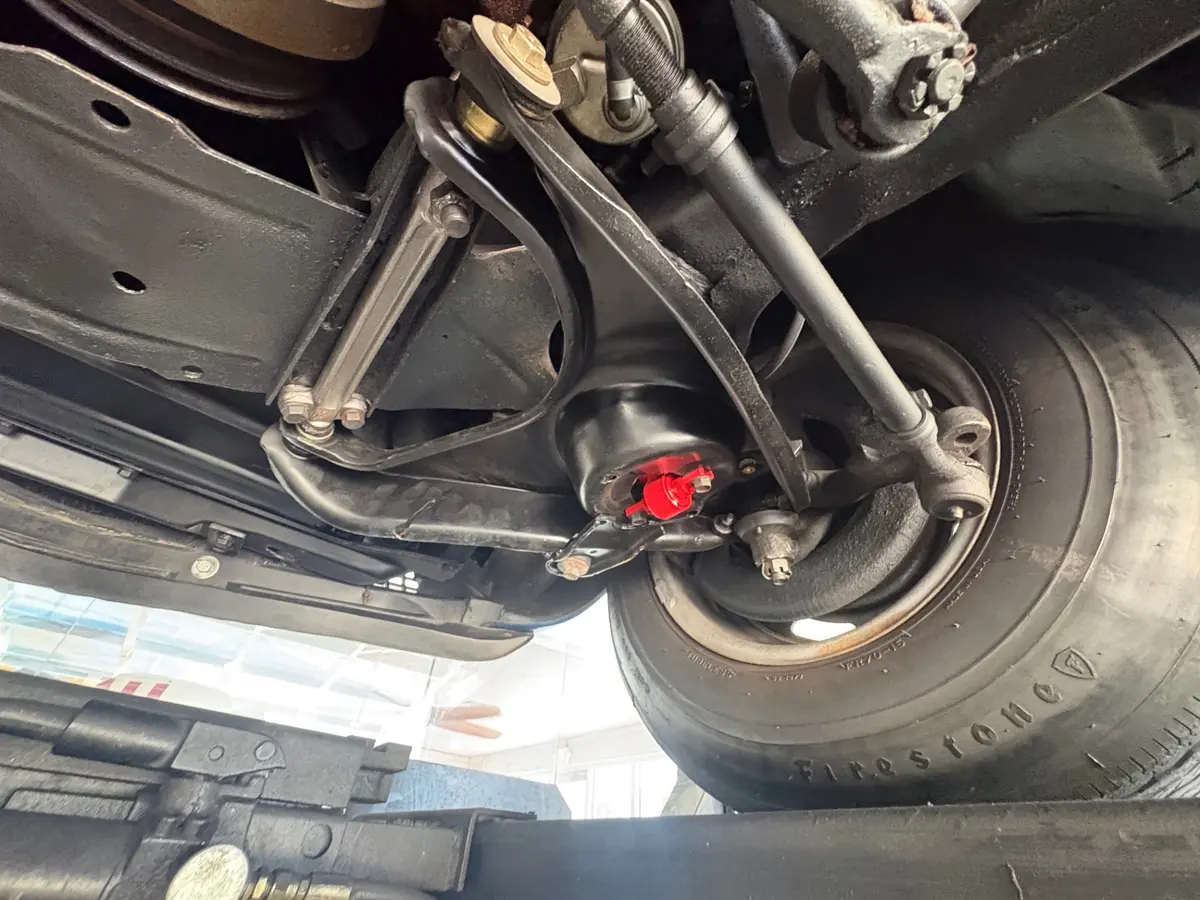 Vehicle photo 65