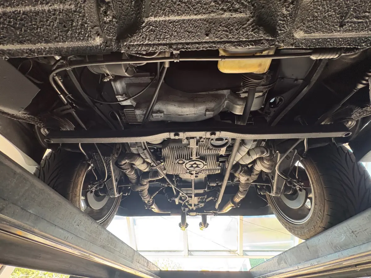 Vehicle photo 48