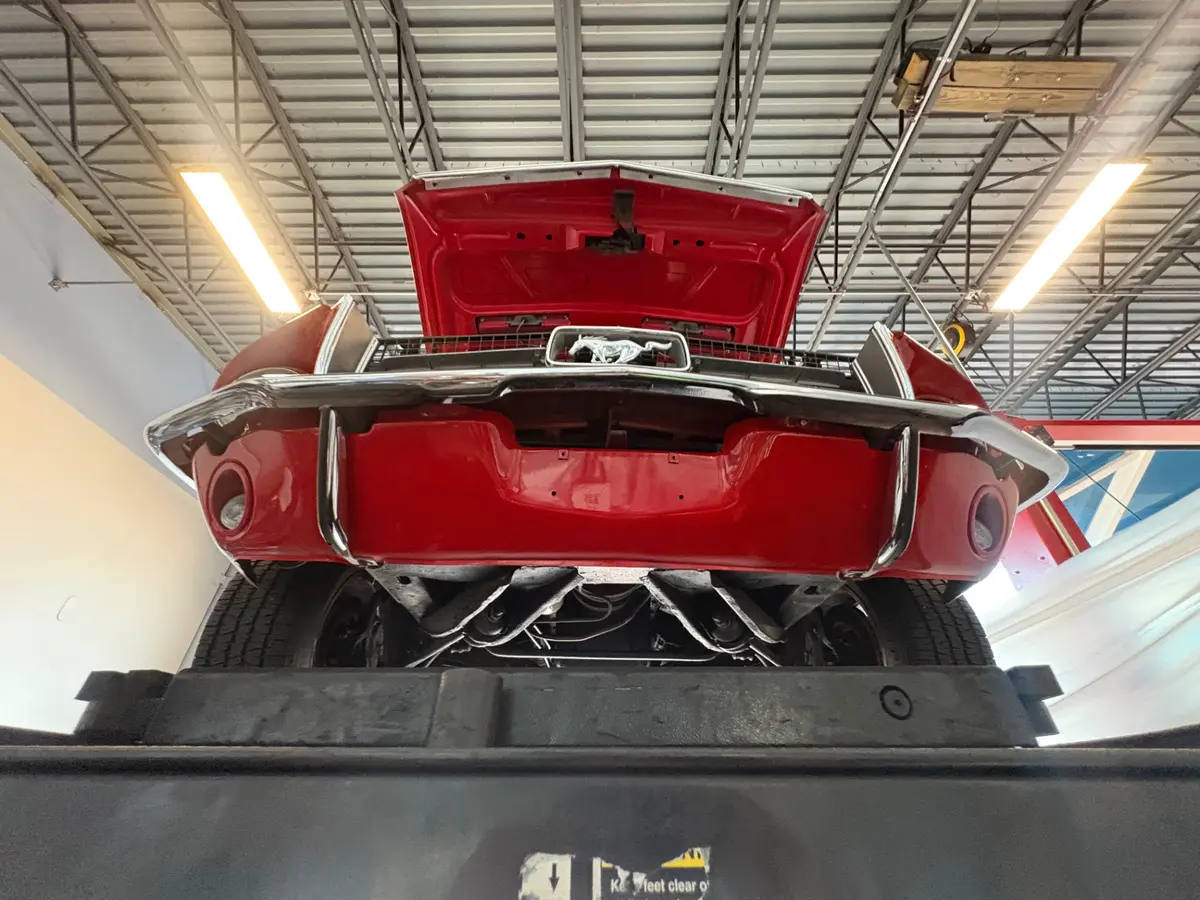 Vehicle photo 59
