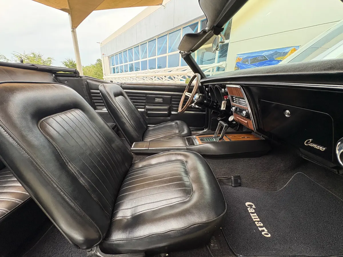 Vehicle photo 47