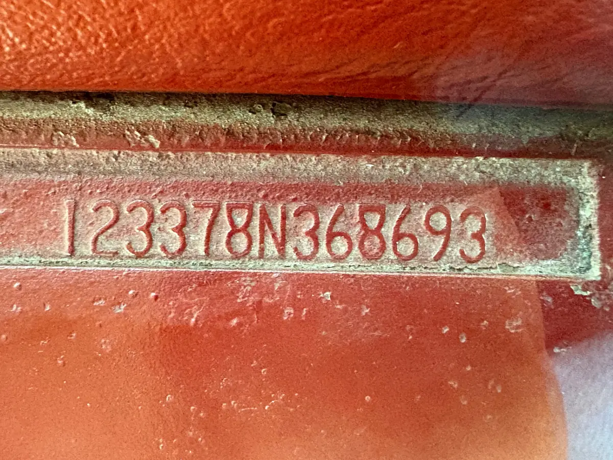 Vehicle photo 25