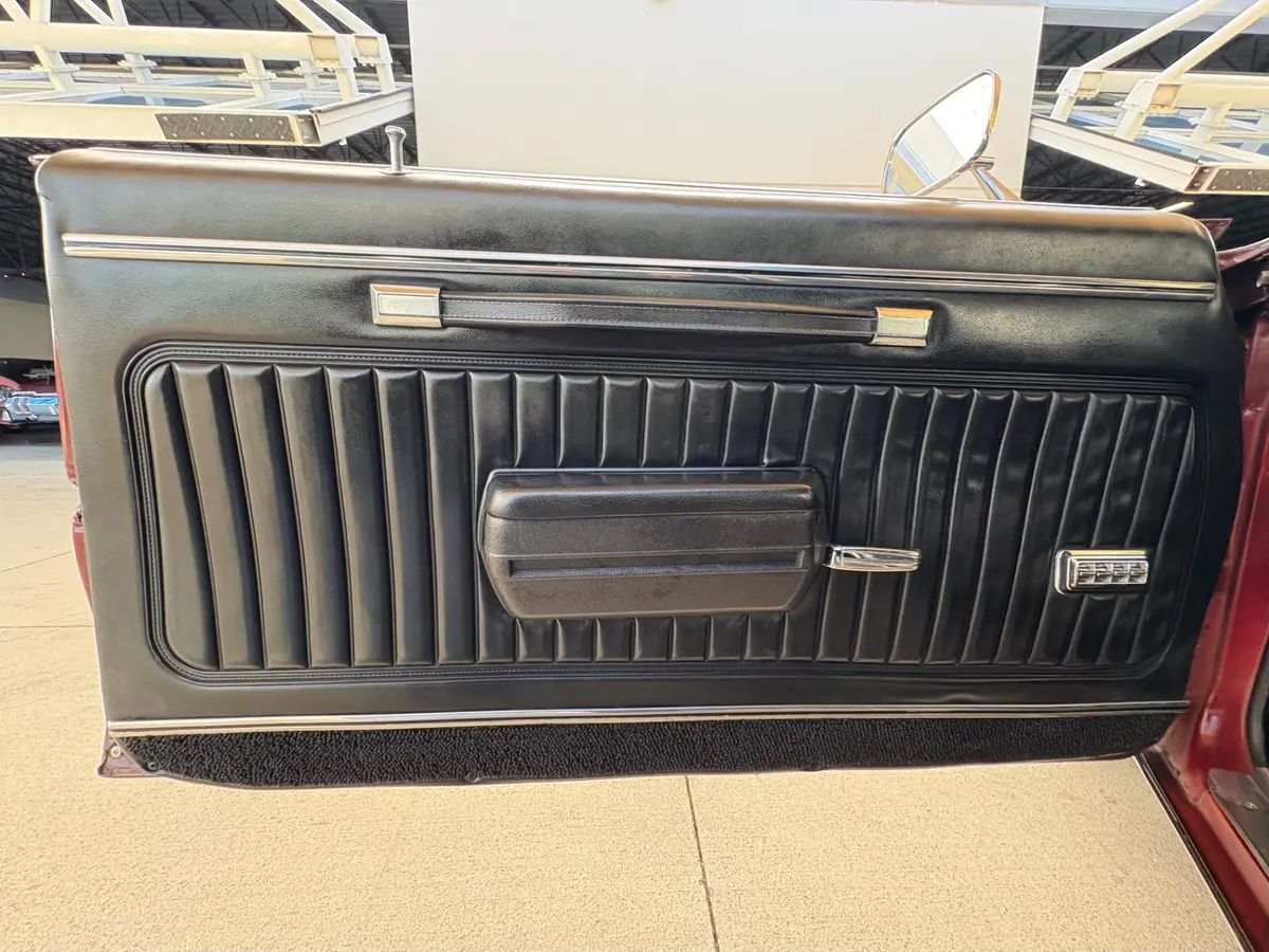 Vehicle photo 53