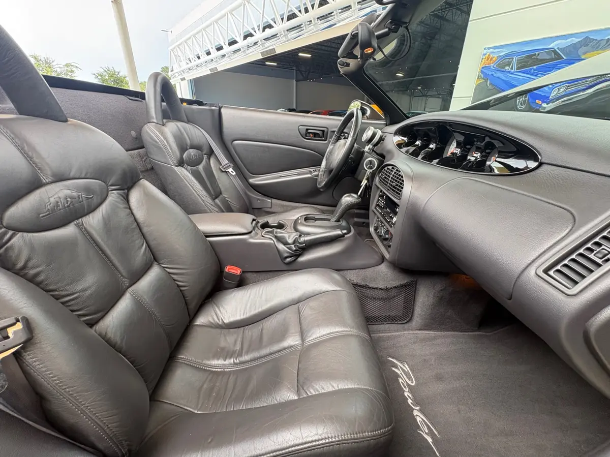 Vehicle photo 53
