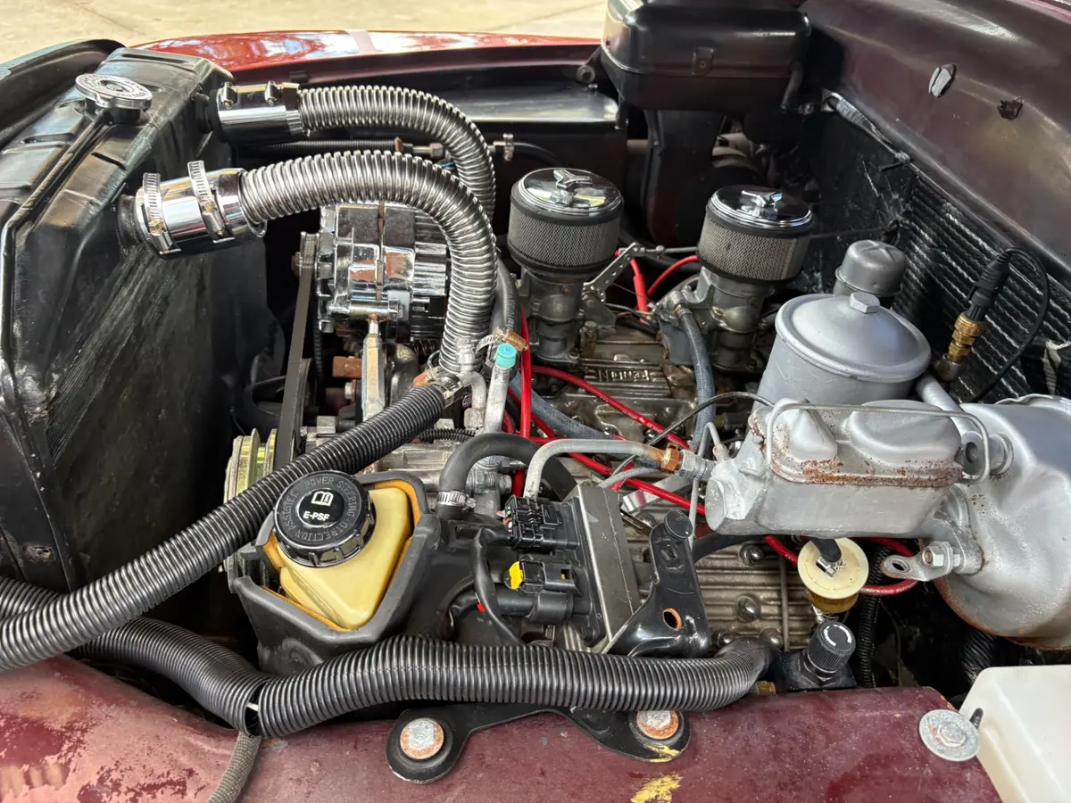 Vehicle photo 29