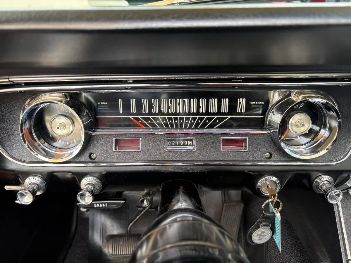Vehicle photo 39