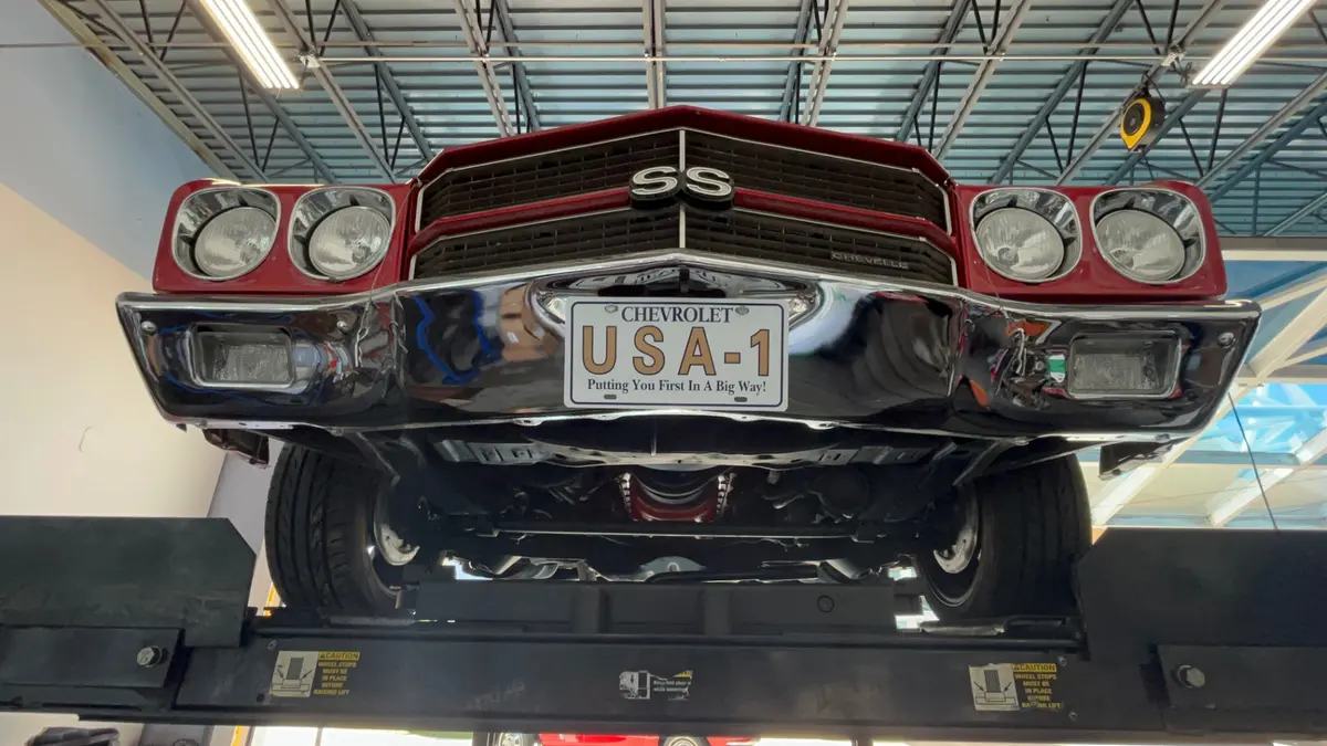Vehicle photo 54