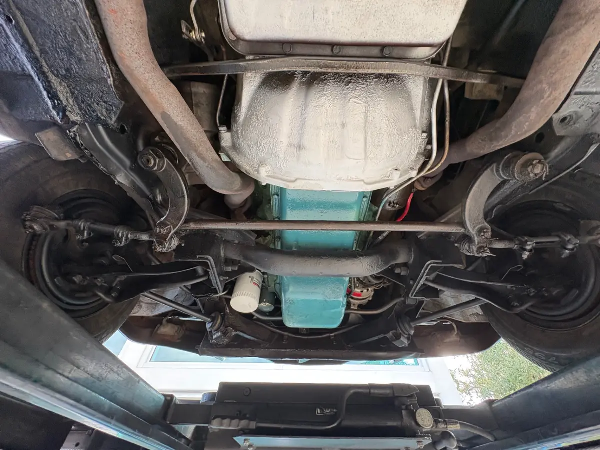 Vehicle photo 52