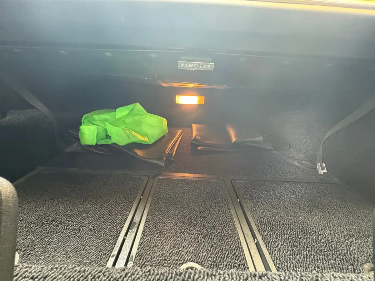 Vehicle photo 34