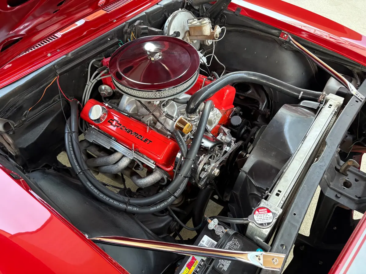 Vehicle photo 29