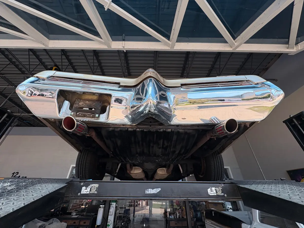 Vehicle photo 43