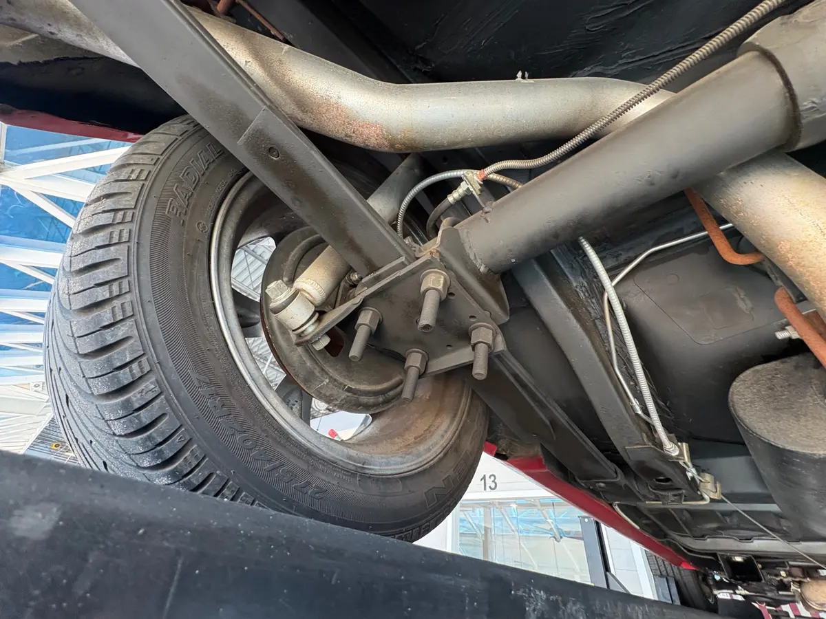 Vehicle photo 47