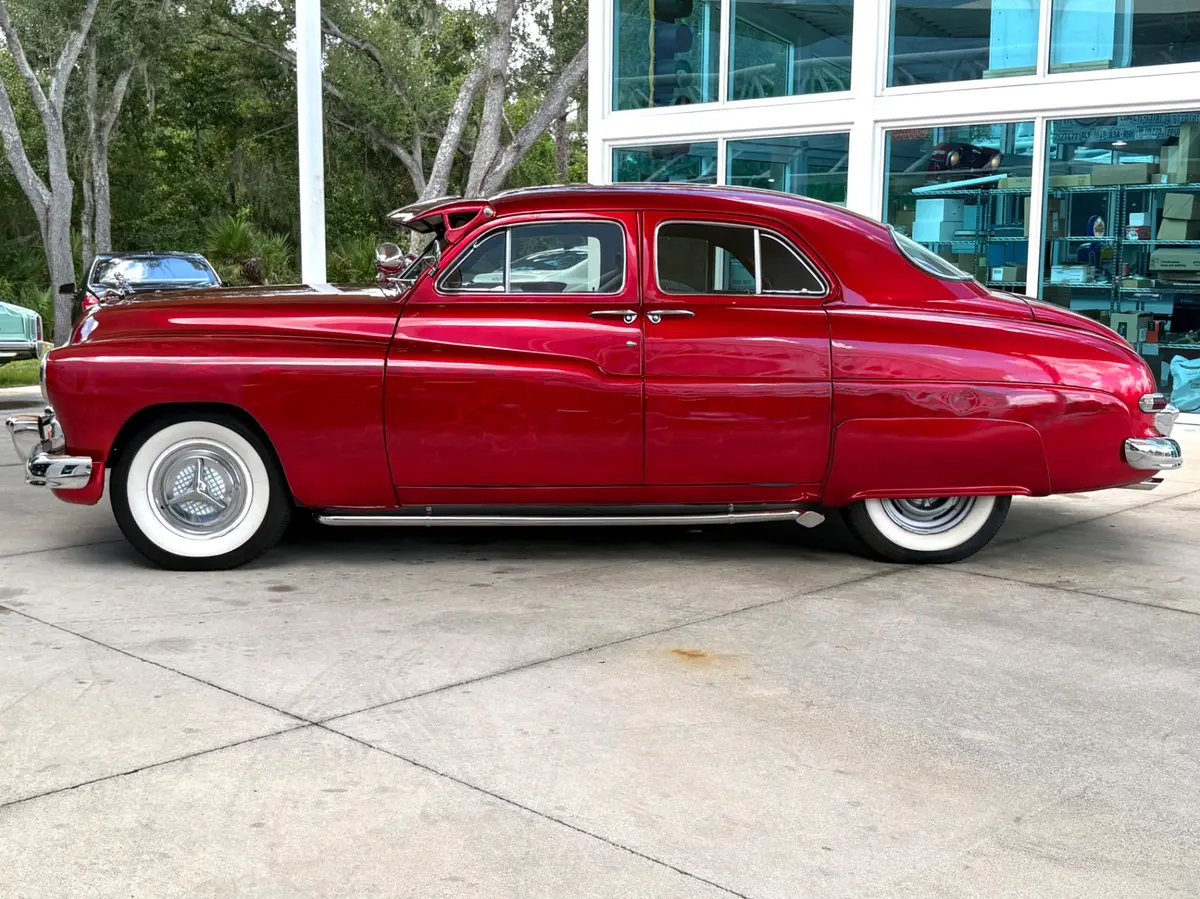 Vehicle photo 10