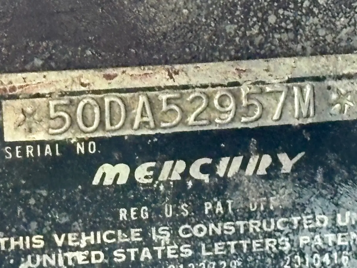 Vehicle photo 23