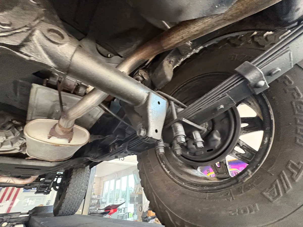 Vehicle photo 45