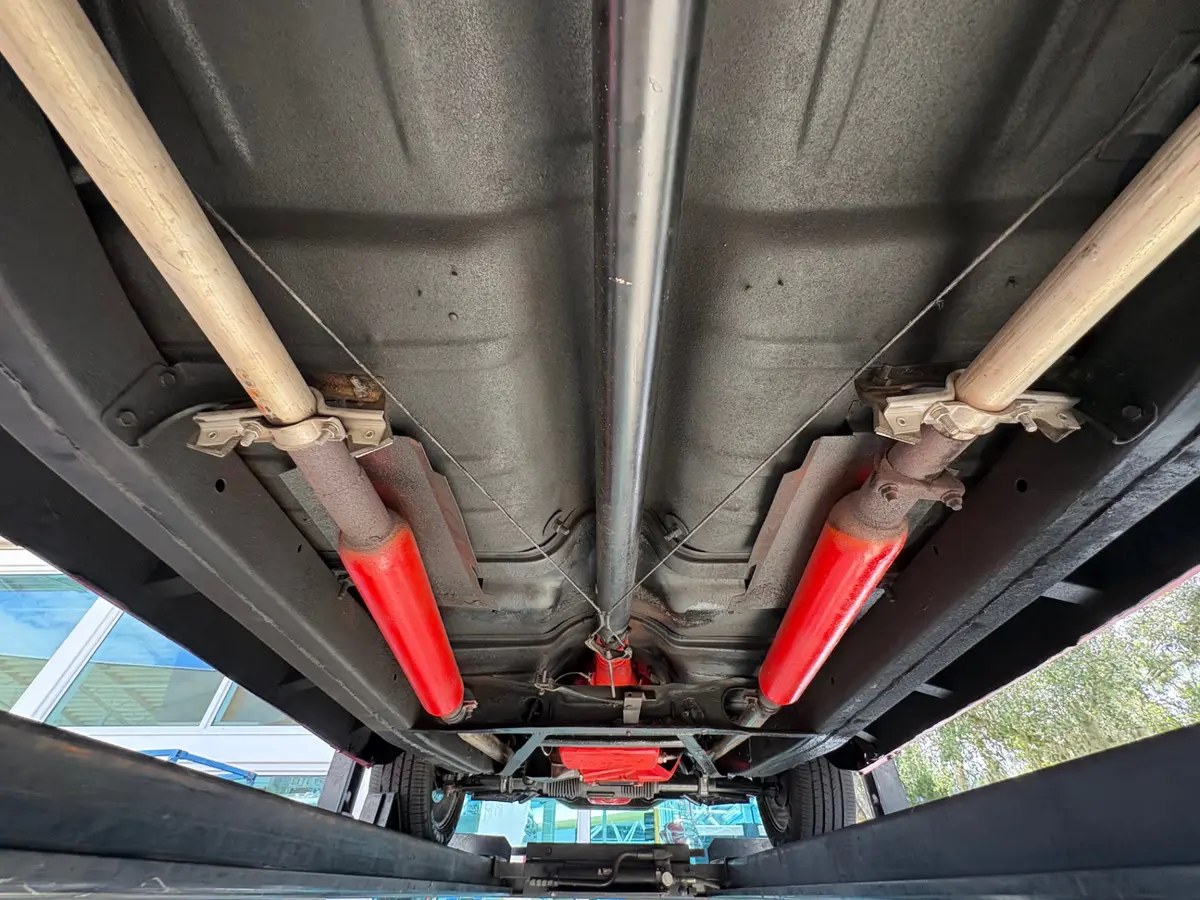 Vehicle photo 47