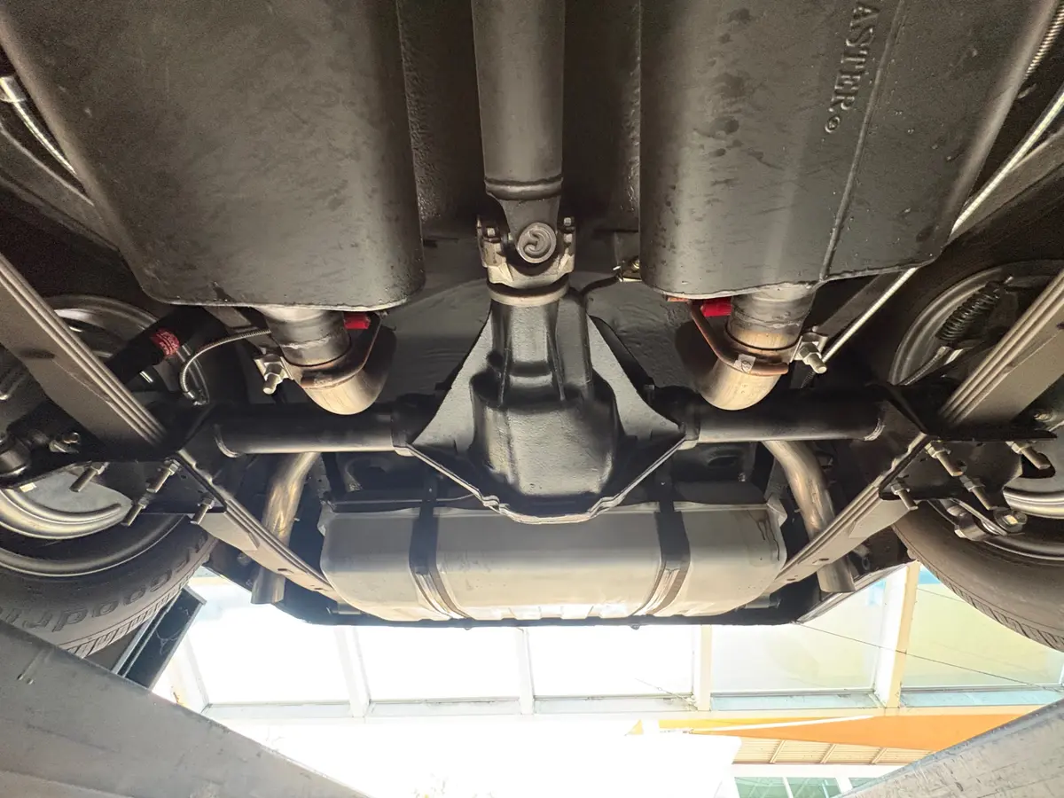 Vehicle photo 70