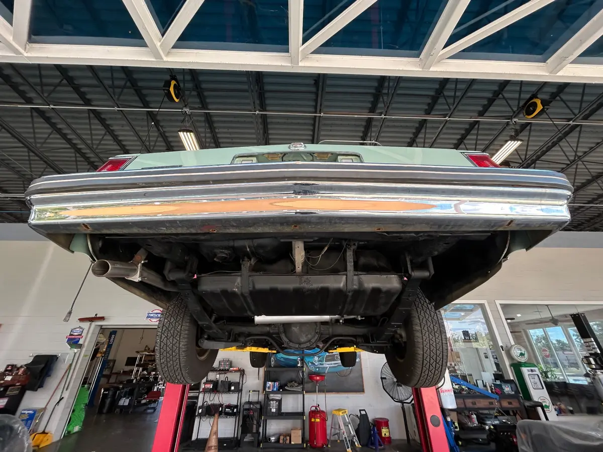 Vehicle photo 43