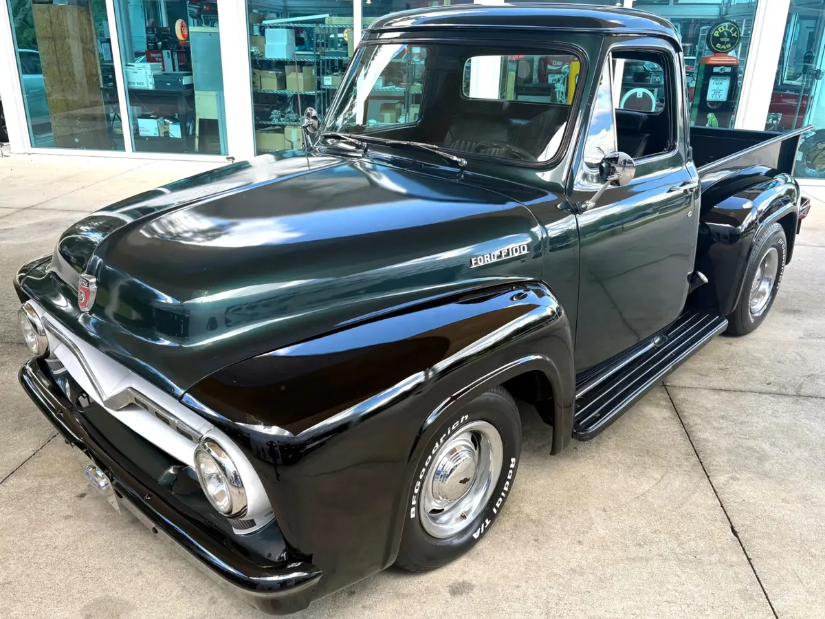 Vehicle photo 20