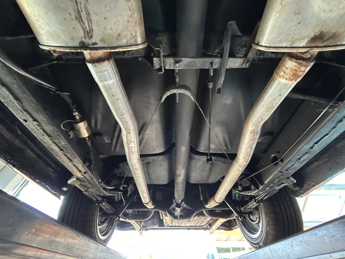 Vehicle photo 38