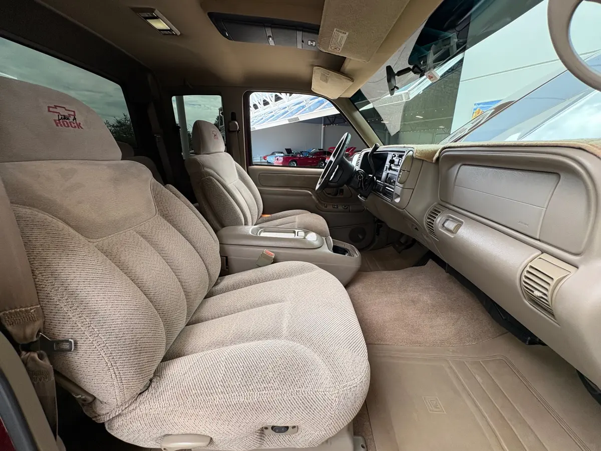Vehicle photo 39