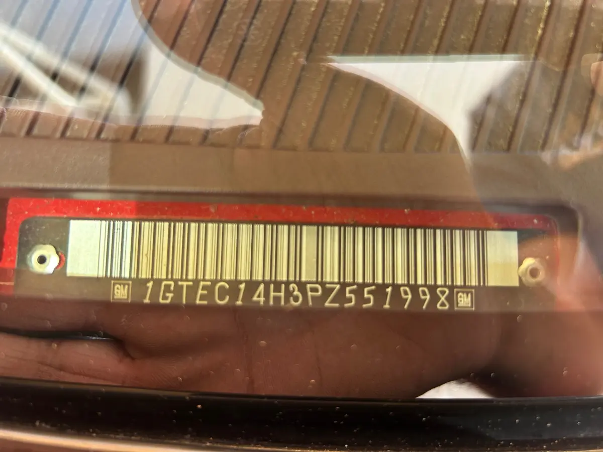 Vehicle photo 21