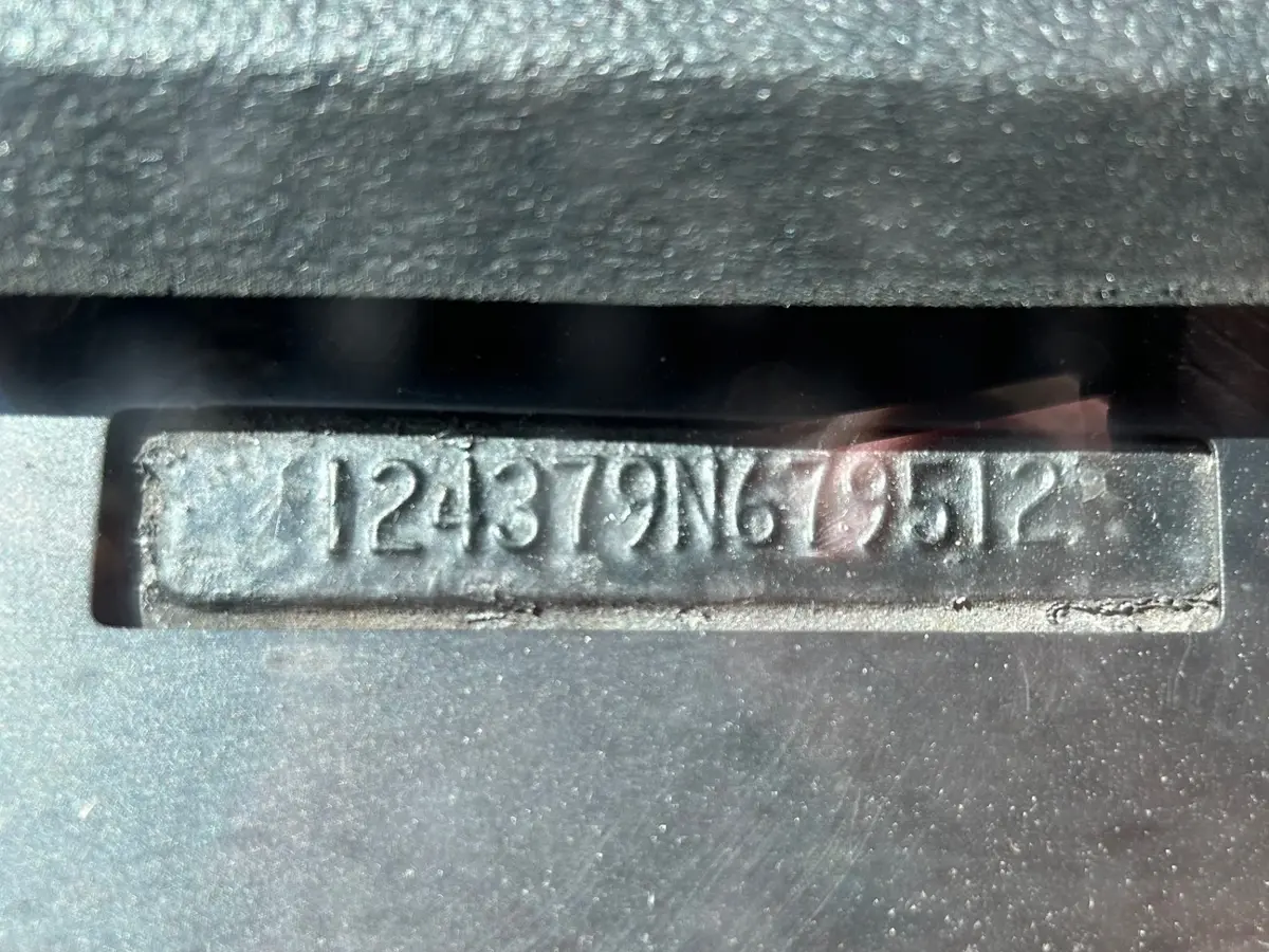 Vehicle photo 14