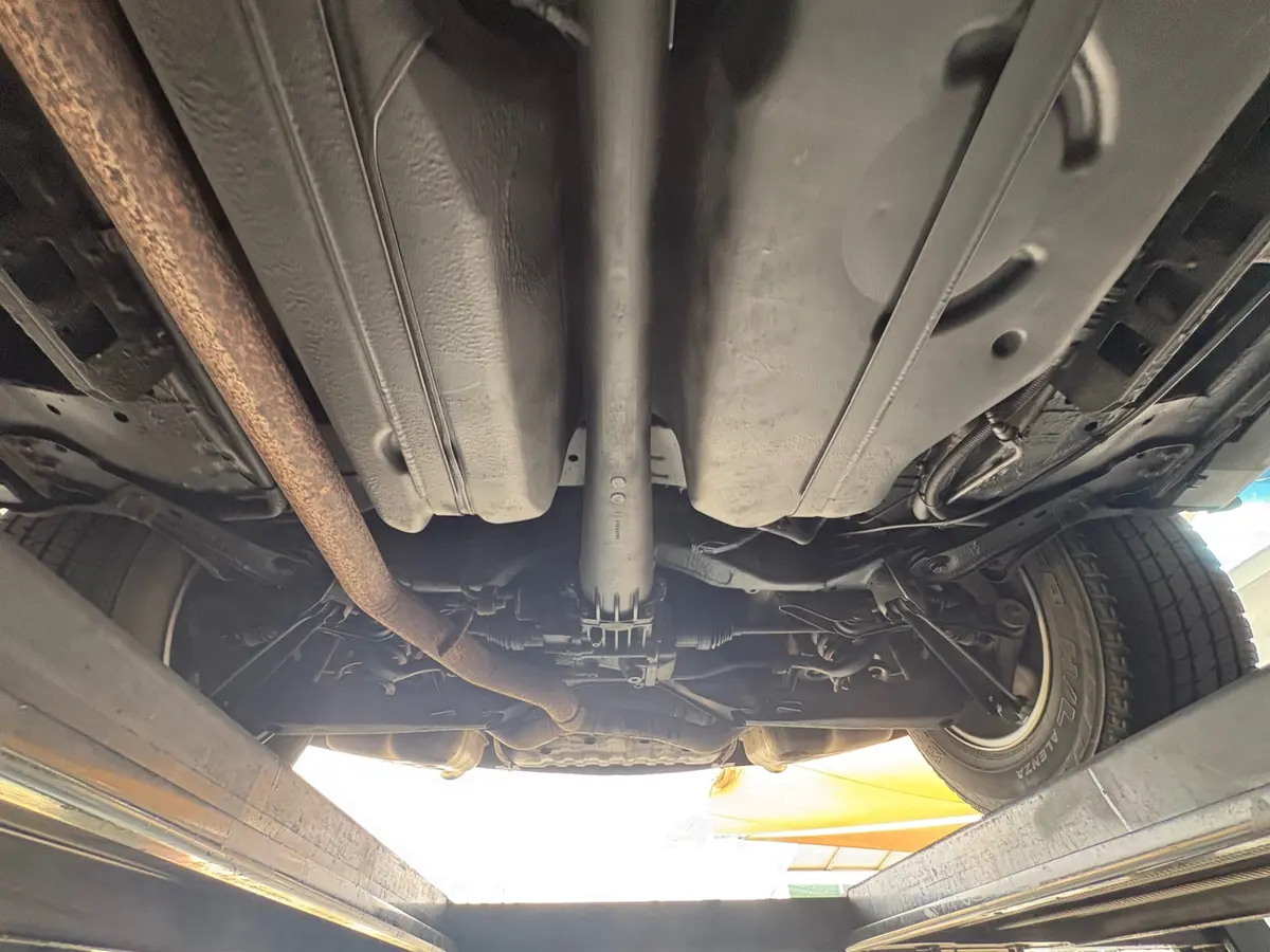 Vehicle photo 62