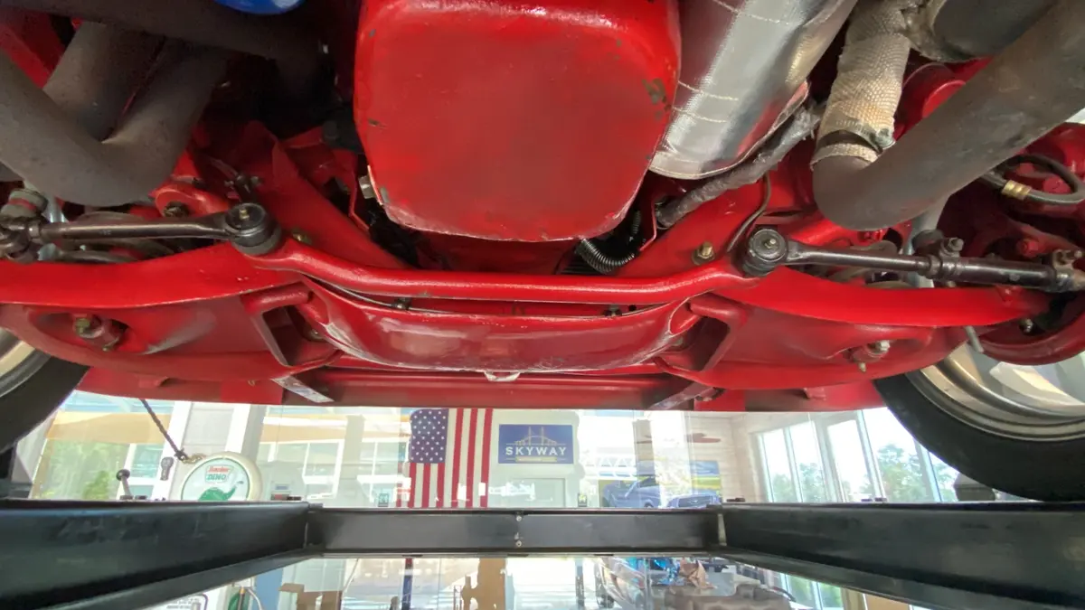 Vehicle photo 43