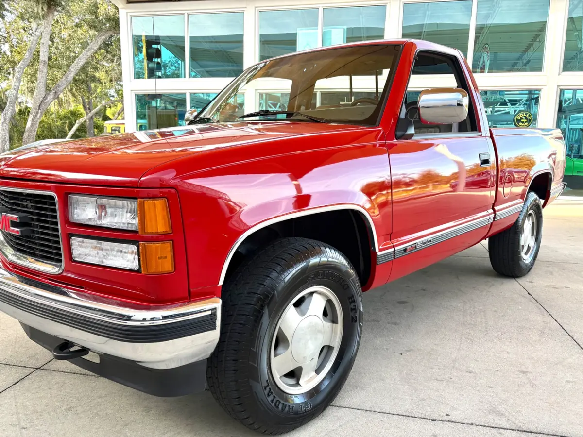 Vehicle photo 11