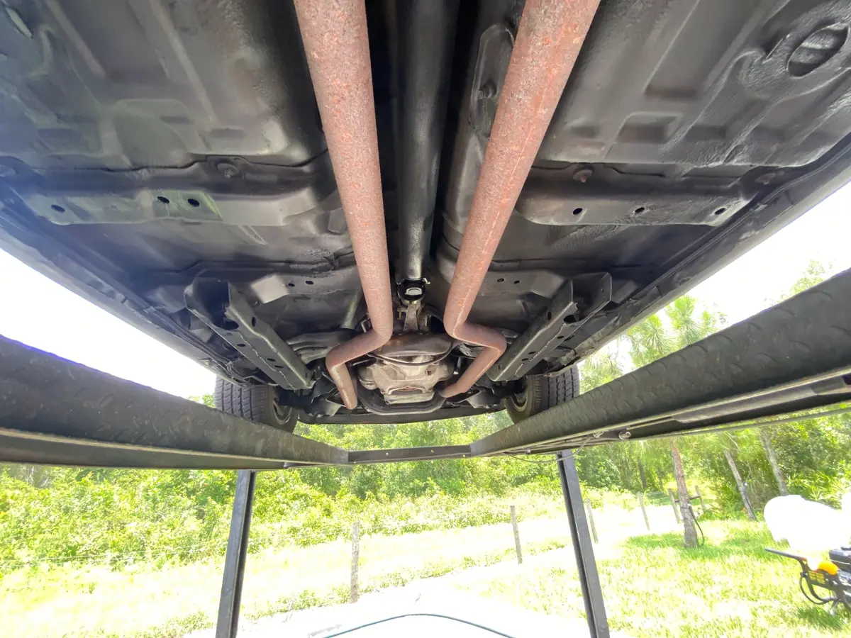 Vehicle photo 32