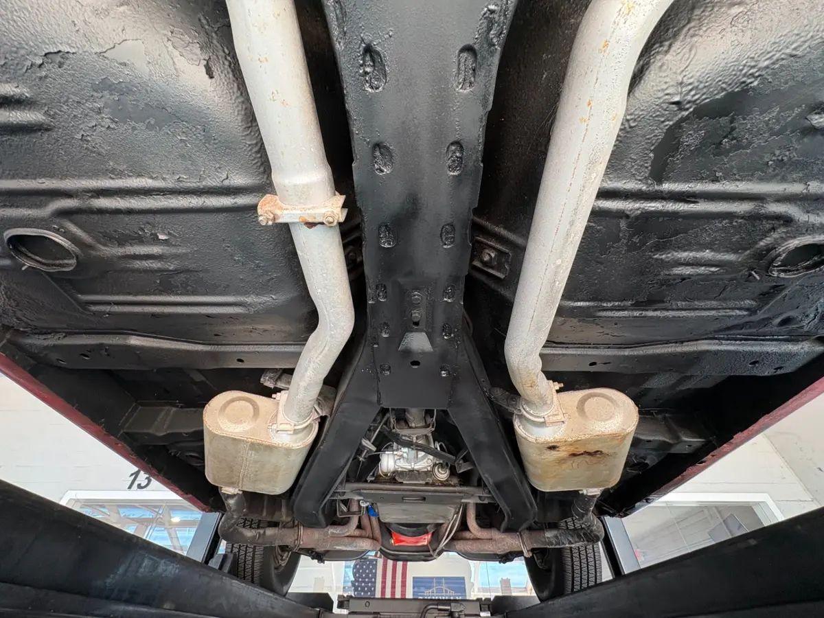 Vehicle photo 47