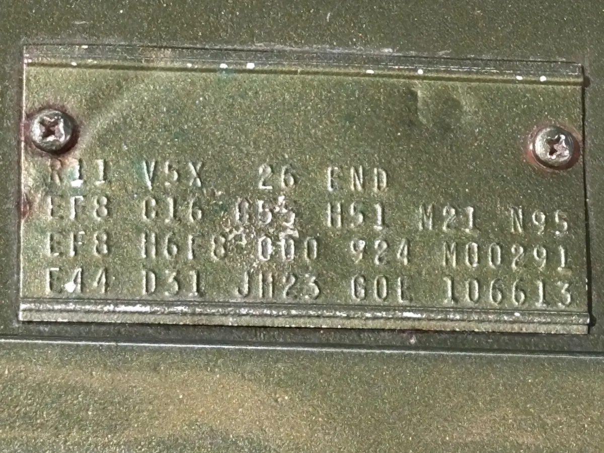 Vehicle photo 23