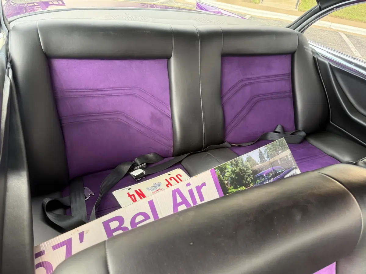 Vehicle photo 43