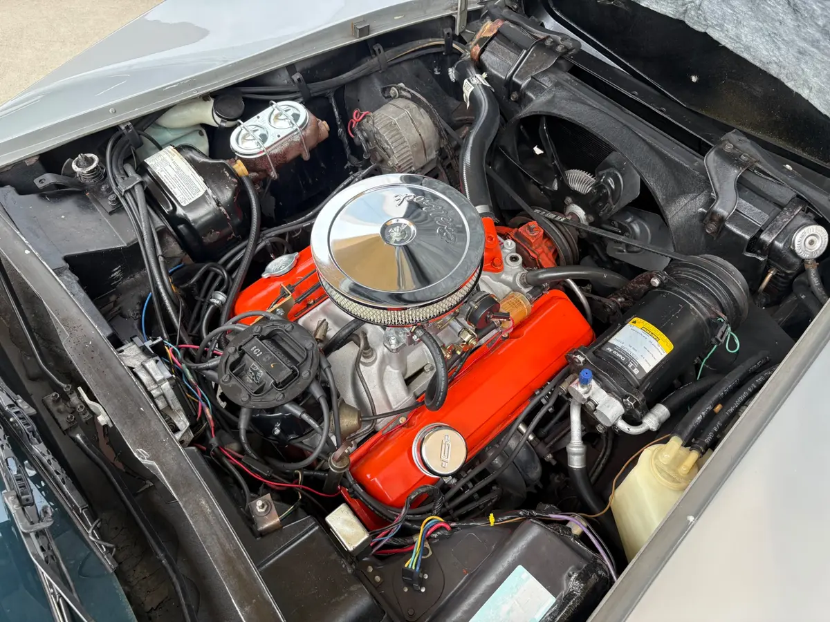 Vehicle photo 27