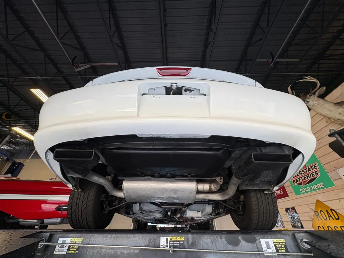 Vehicle photo 31