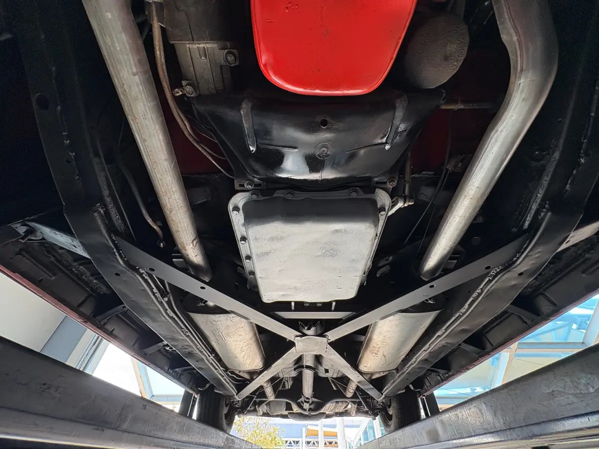 Vehicle photo 56