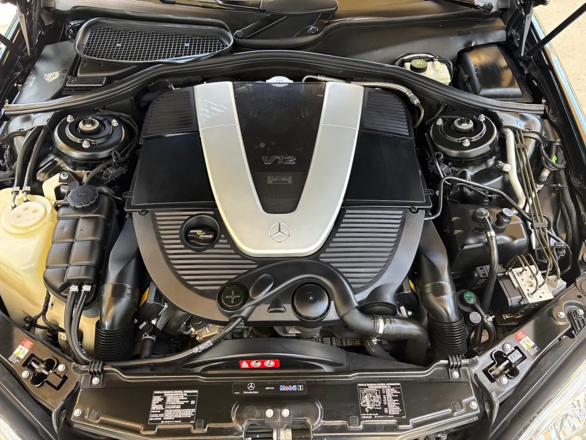 Vehicle photo 27