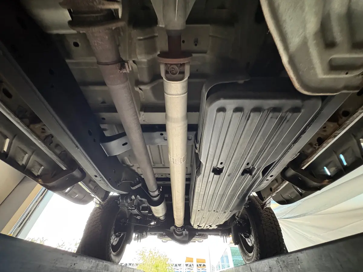 Vehicle photo 60