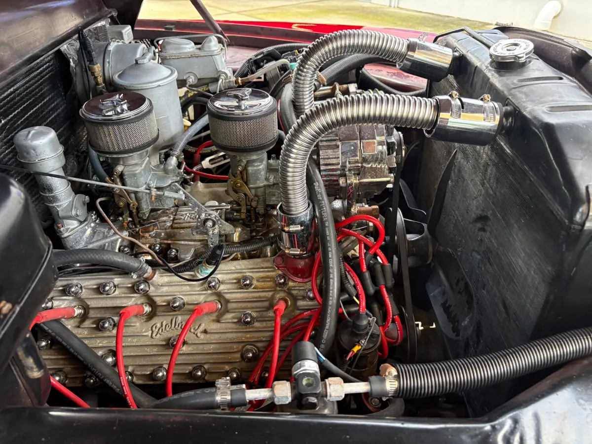 Vehicle photo 25