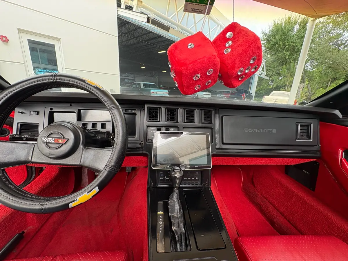 Vehicle photo 36