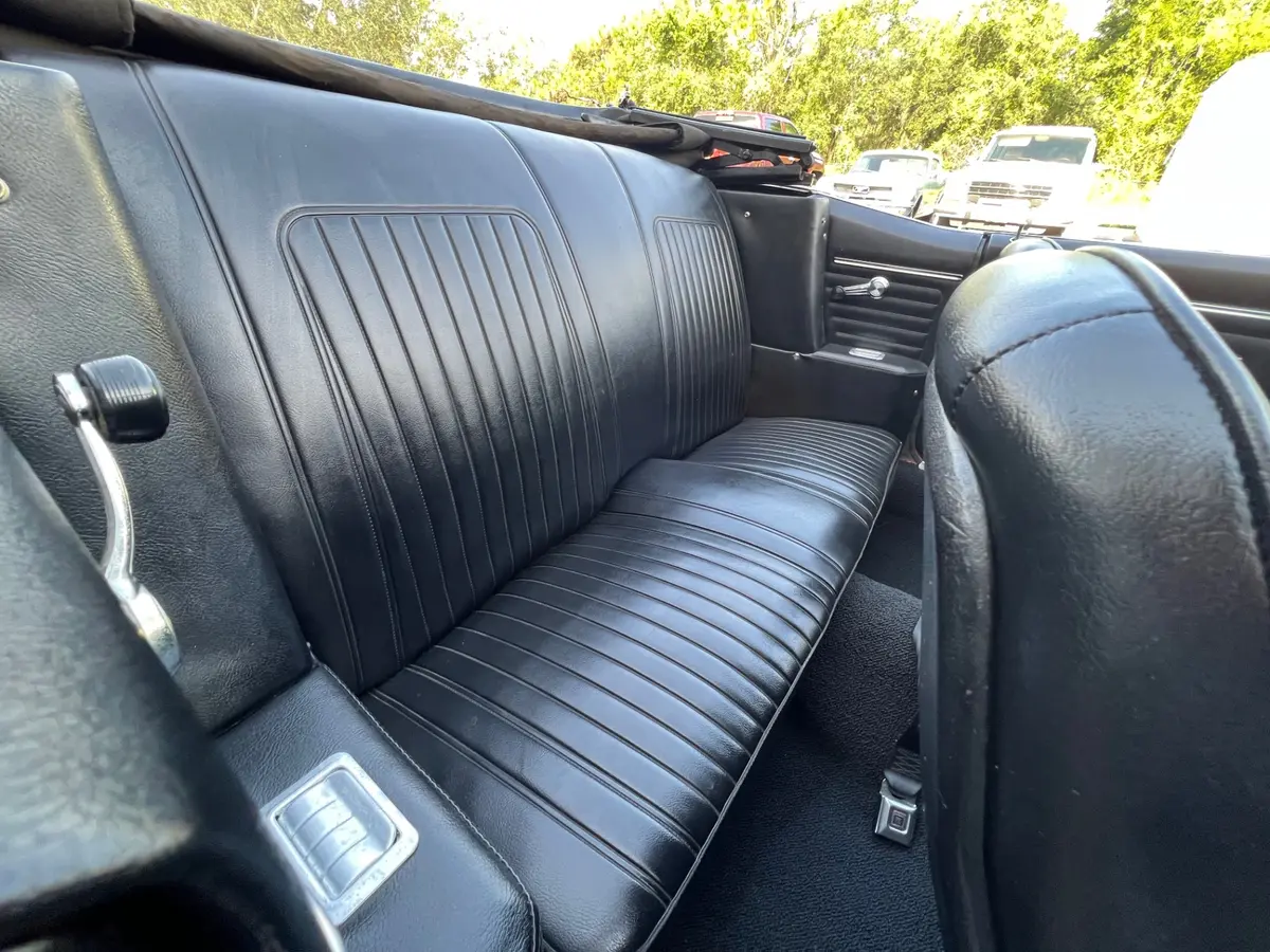 Vehicle photo 40