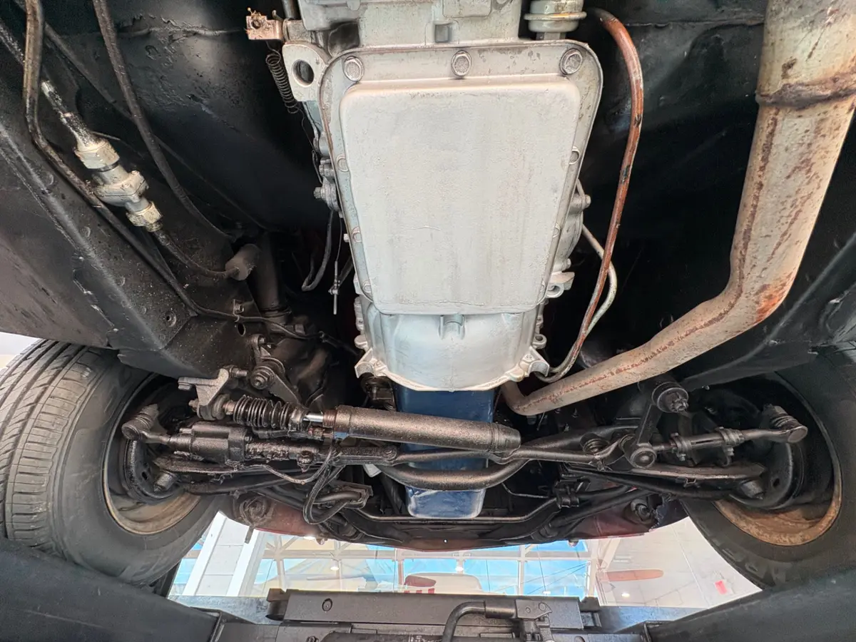 Vehicle photo 49