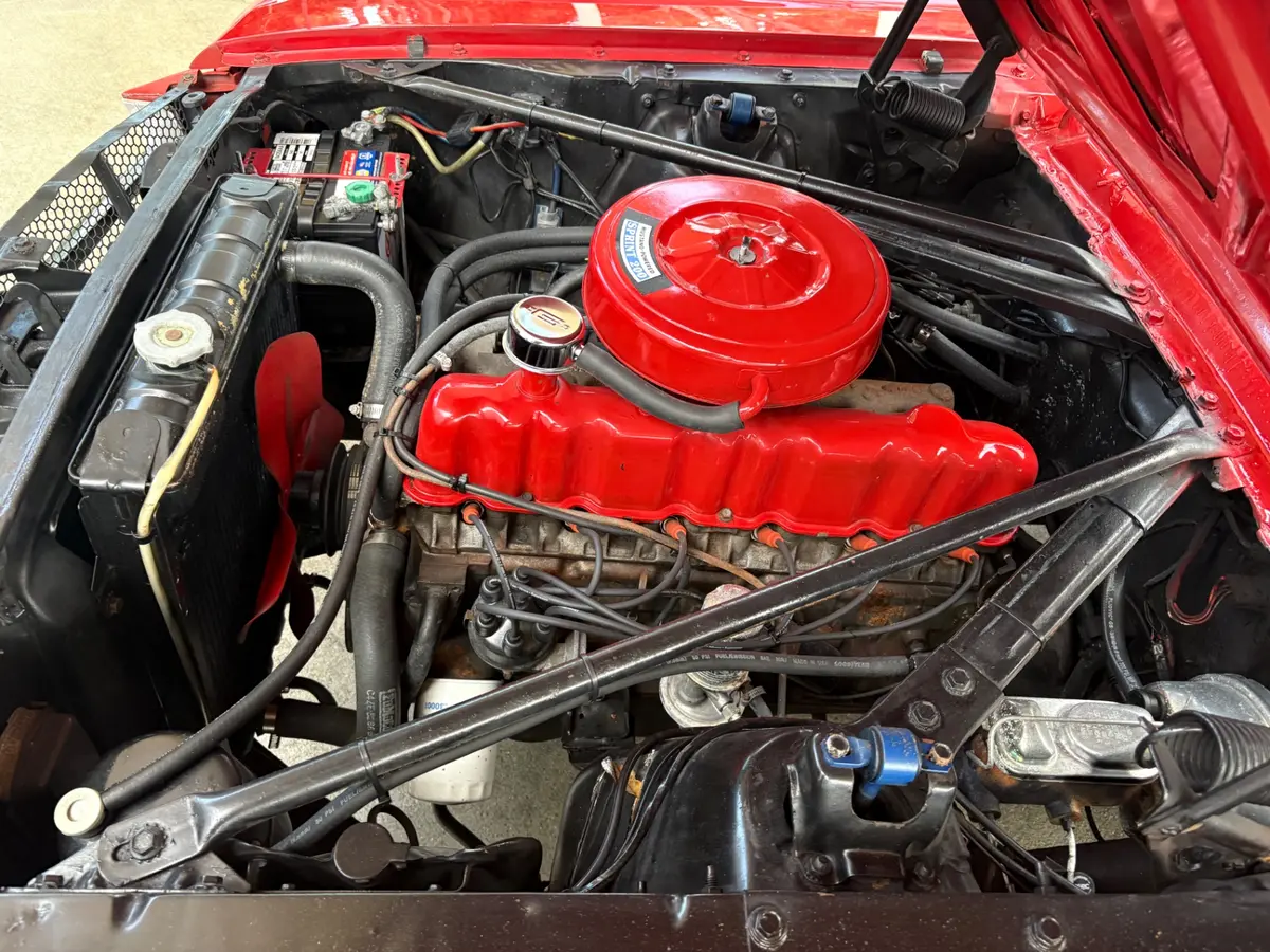 Vehicle photo 36