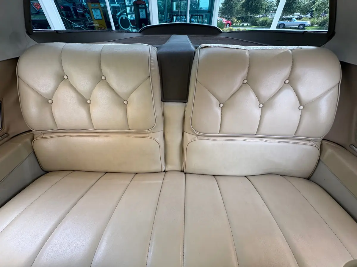 Vehicle photo 35