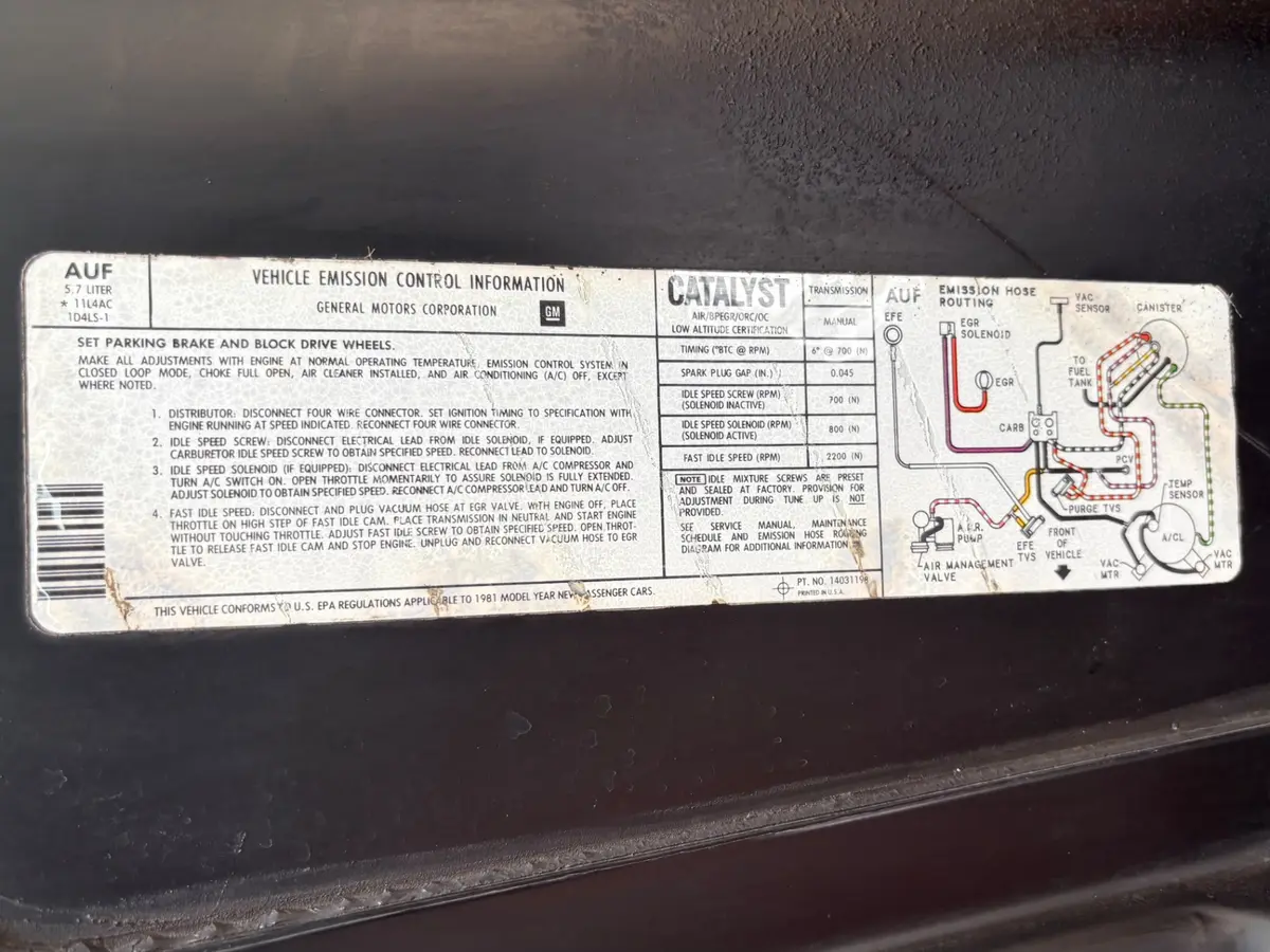 Vehicle photo 25