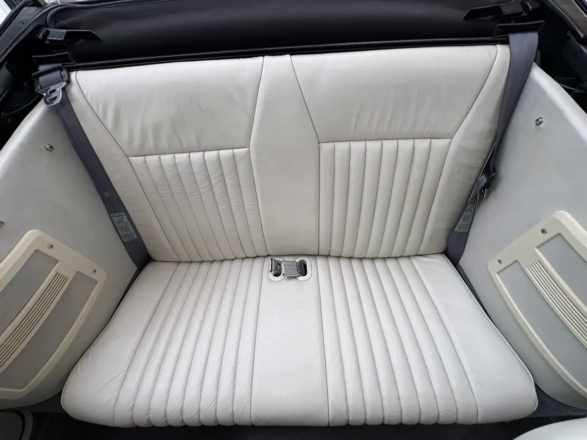 Vehicle photo 41