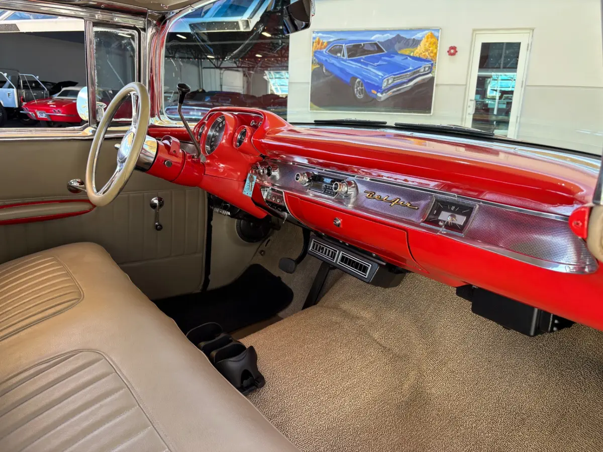Vehicle photo 36